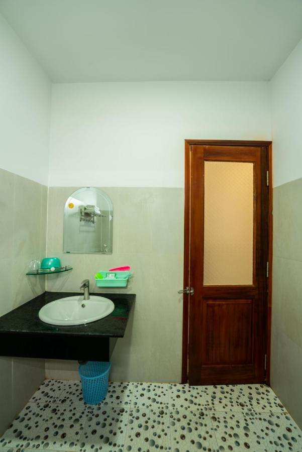 Thanh Ngoc Motel Buôn Ma Thuột Esterno foto